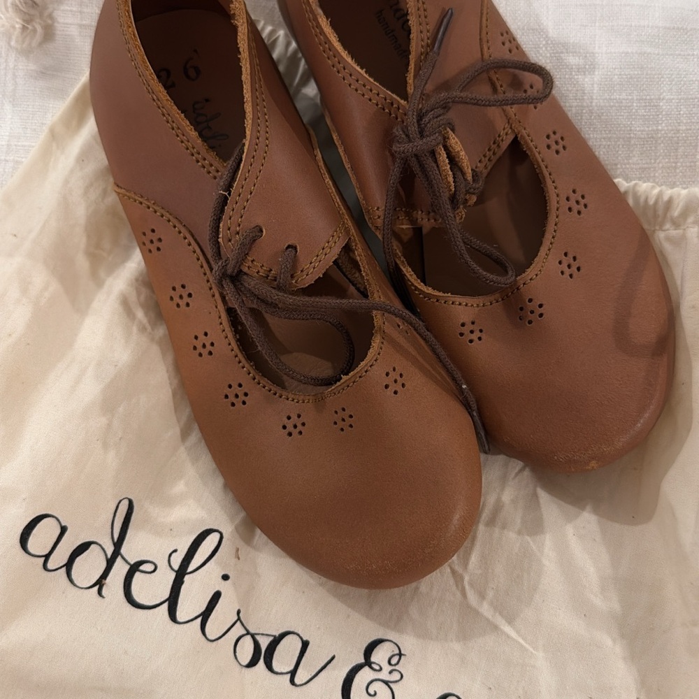 Adelisa & Co Sol shoes size 26